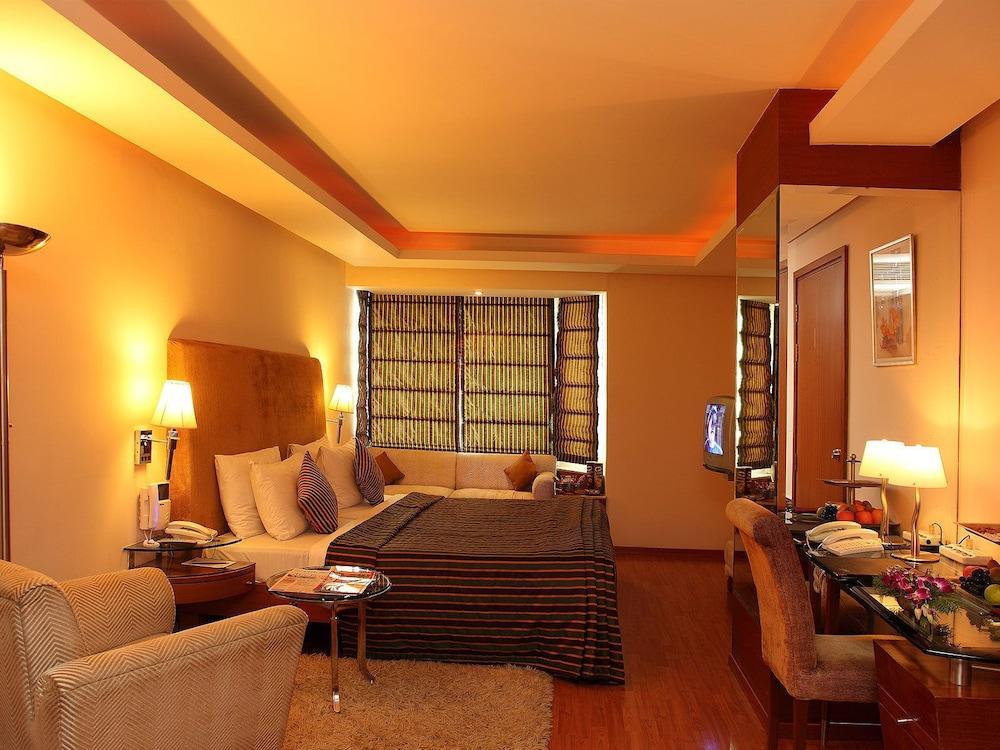 Ohris Banjara Hyderabad Exterior foto