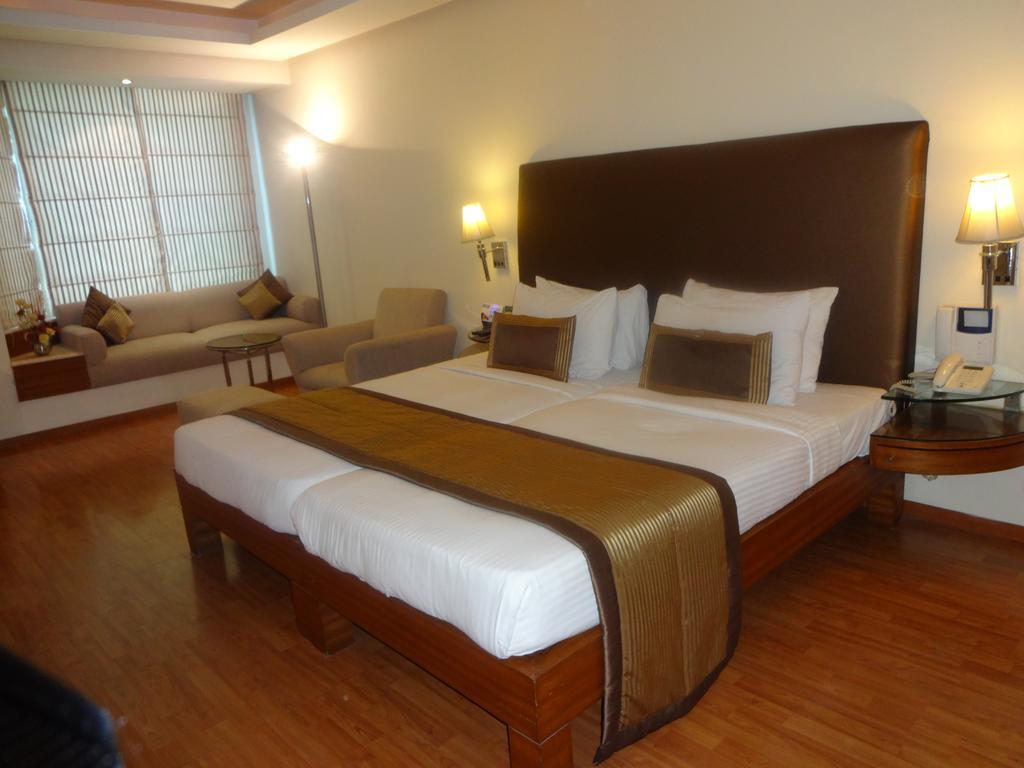 Ohris Banjara Hyderabad Exterior foto
